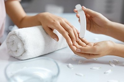 En Manicuras KATIA, cuidamos tus uñas
